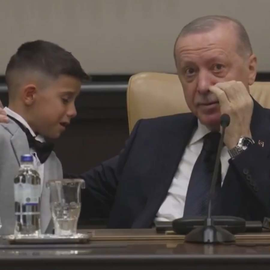 Hayali Cumhurbaşkanı ile tanışmaktı: Erdoğan Mutlucan'la ilk buluşmasında gözyaşlarını tutamadı
