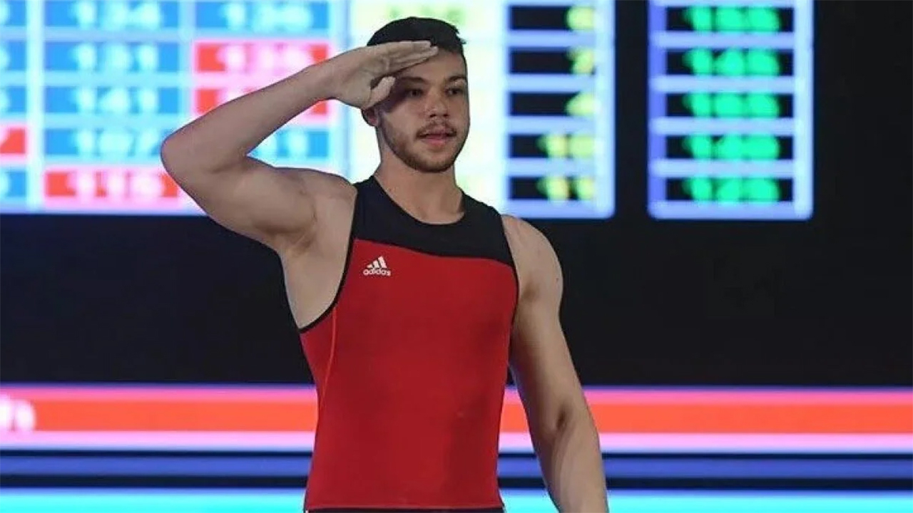 Hakan Şükrü'den bronz madalya