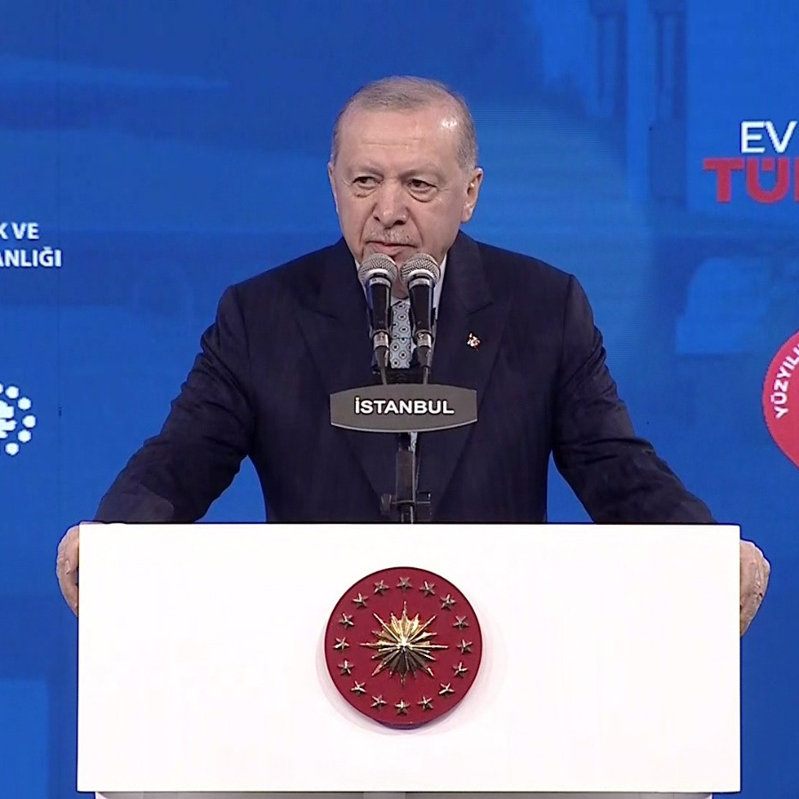 İstanbul'da 100 bin TOKİ konutu sahibini buluyor! Cumhurbaşkanı Erdoğan'dan vatandaşa çağrı: Geç olmadan harekete geçin!