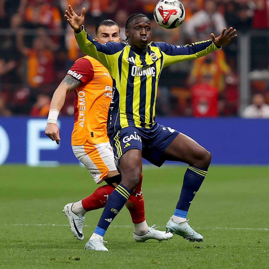 Ünlü yorumcudan olay sözler: Cherif transferi soygundur