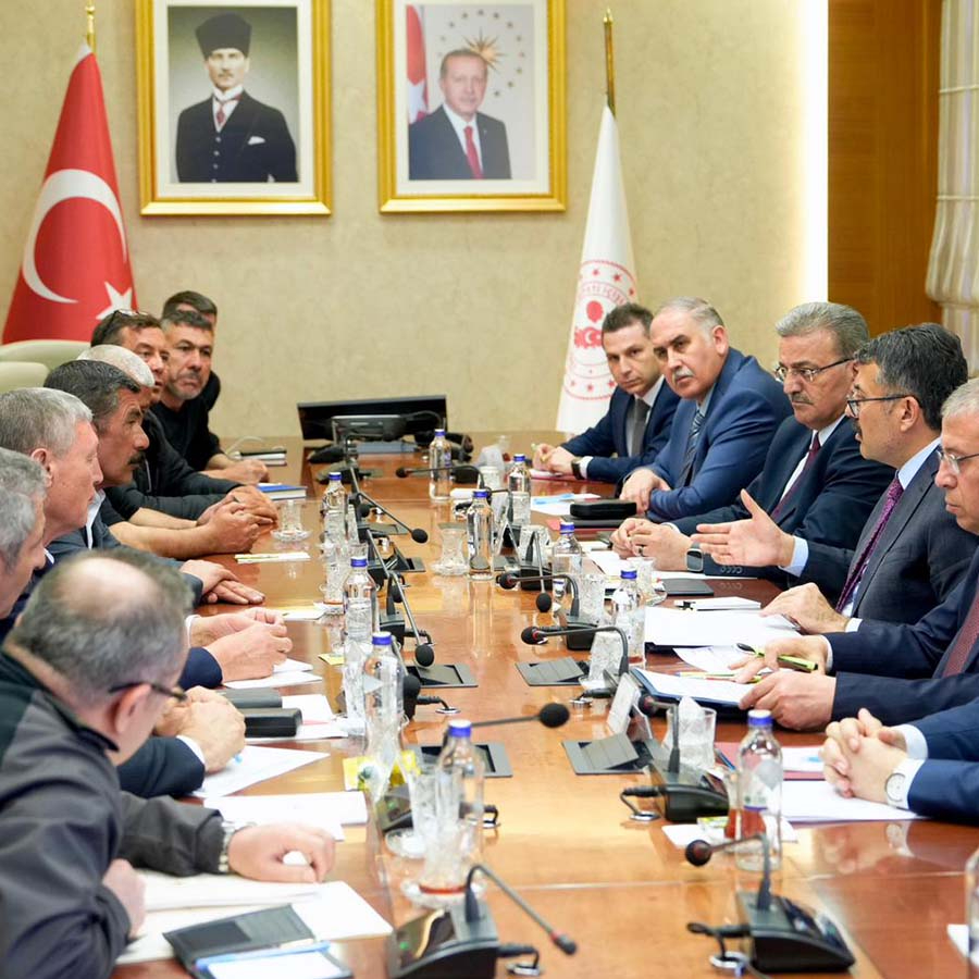 Bakanlık devreye girdi anlaşma sağlandı: Madencilerin Ankara'da 9 günlük açlık grevi sona erdi