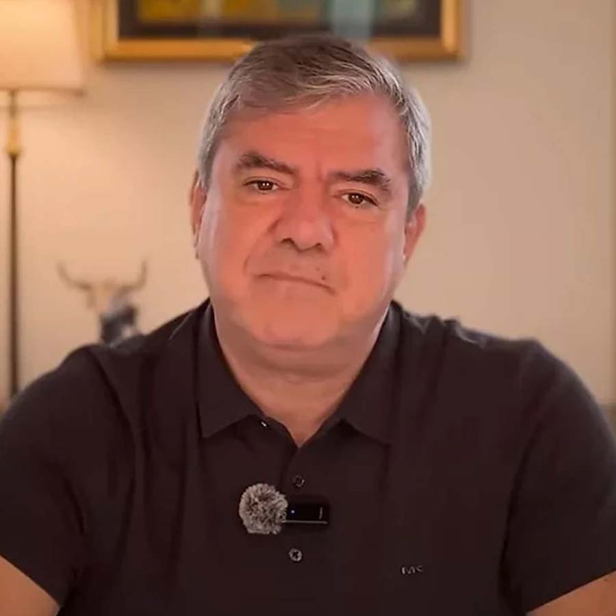 Muhalif gazeteci Yılmaz Özdil'den CHP'li siyasetçi ve gazetecilere salvolar: "Yarın Özgür Özel'in yanlış bir genel başkan olduğunu söyleyecekler"