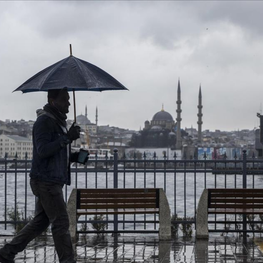 İstanbul'da hava bir anda değişecek: Güneşe aldanmayın, 1 Mayıs'ta sağanak var!