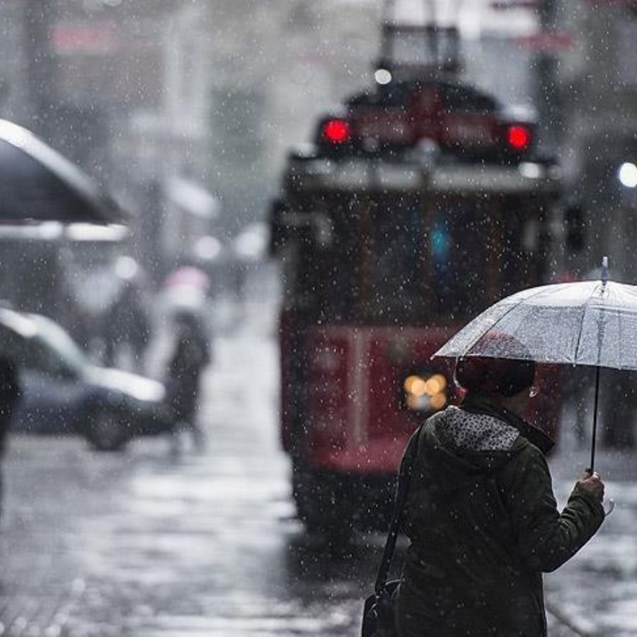 İstanbul dikkat! AKOM duyurdu: Yarın akşam sağanak başlıyor! 5 gün sürecek...