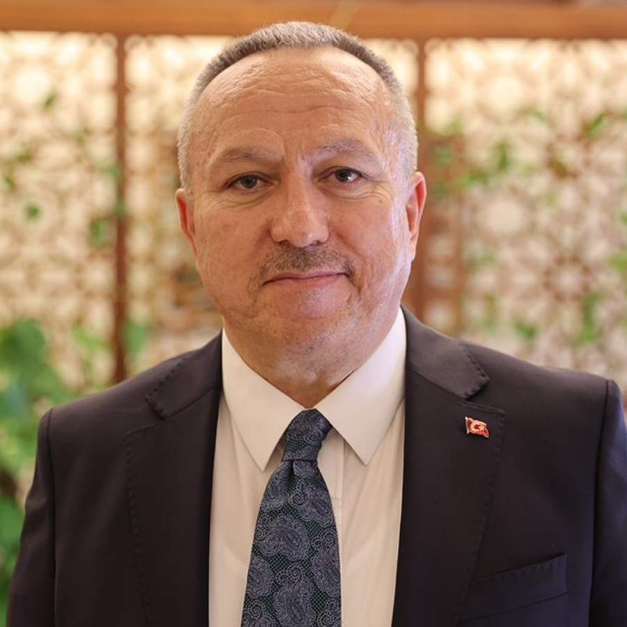 Yeni Emniyet Genel Müdürü Ali Fidan'ın portresi! Rekorların ismi: Sivil Orgeneral detayı dikkat çekti!