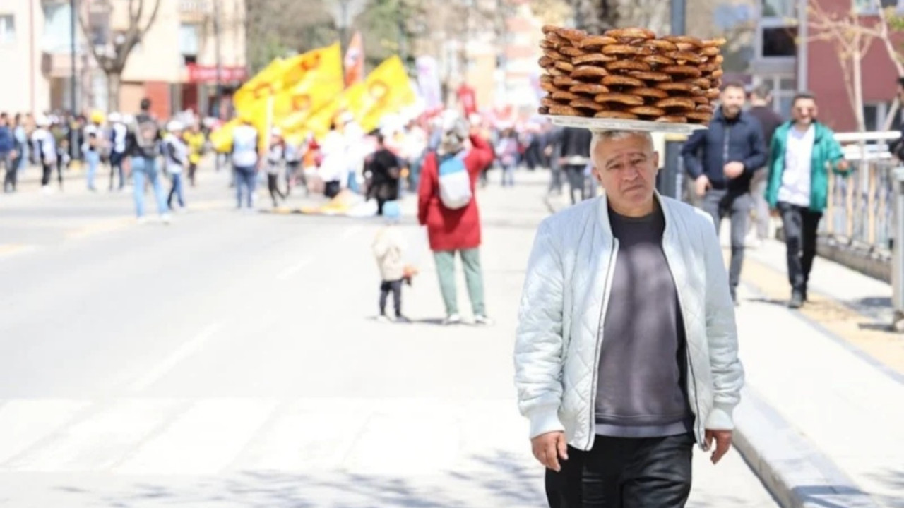 1 Mayıs'ın iki yüzü: Bir yanda halay çekenler diğer yanda alınteri dökenler!