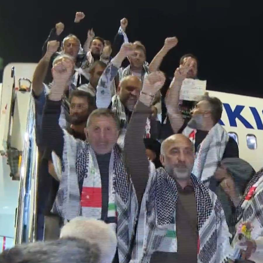 Soykırımcı İsrail’in zulmüne meydan okudular! Küresel Sumud Filosu'nun aktivistleri İstanbul'da