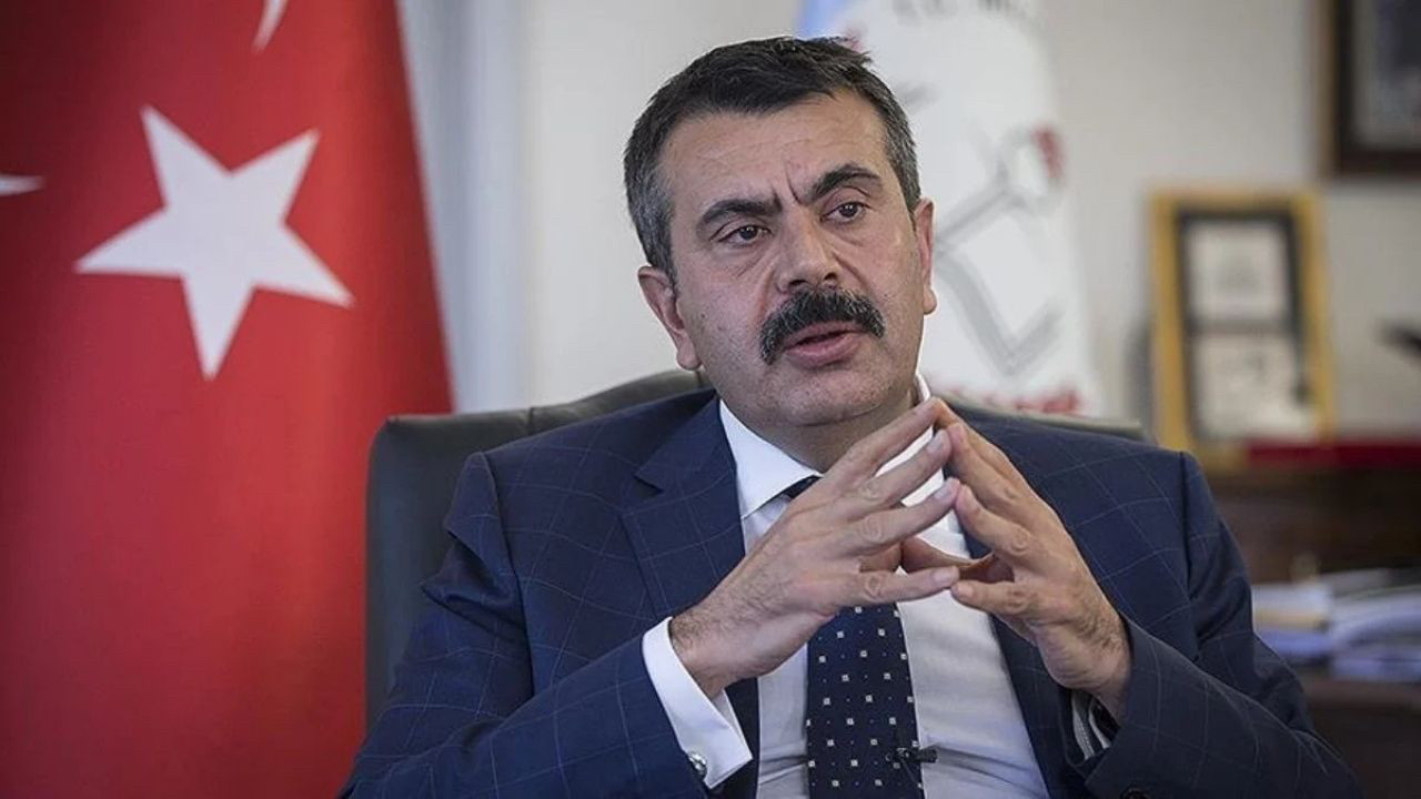Yusuf Tekin'den yeni açıklamalar! Okul güvenliğine yeni tedbirler geliyor, ara tatil kalkıyor yaz tatili uzuyor