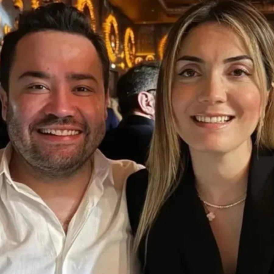 Muhittin Böcek'in gelininin listesi deşifre oldu: Eşinin tüm servetini telefonuna not etmiş!