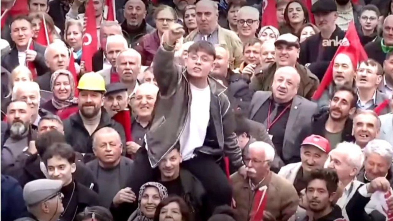 Özgür Özel'in Karabük mitinginde parlatılan Deniz Özgü'nün sicili kabarık çıktı! Tehdit ve yaralama...