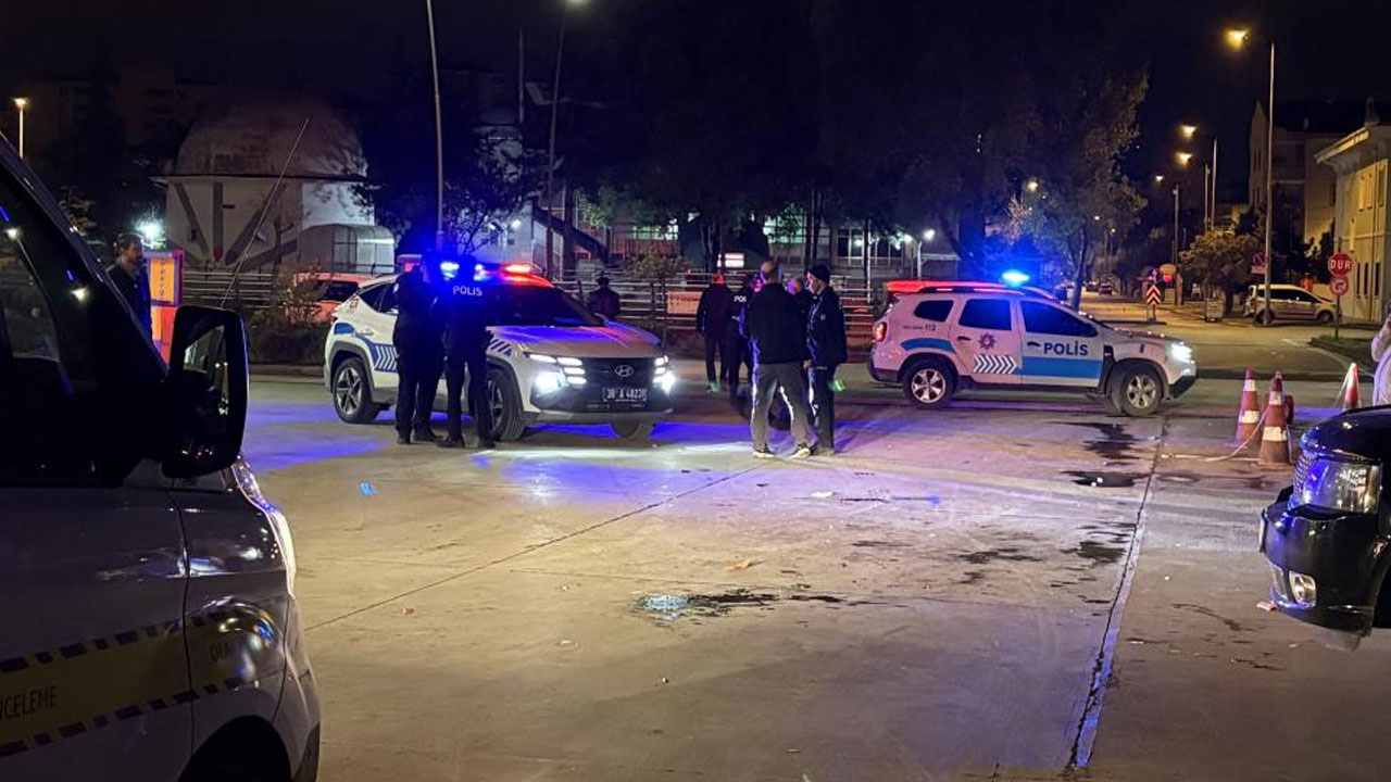 Akaryakıt istasyonunda bıçaklı kavga kanlı bitti: Ölü ve yaralılar var