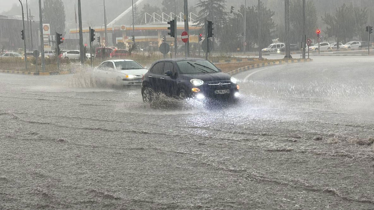 Meteoroloji uyardı: 36 ilde kuvvetli yağış bekleniyor