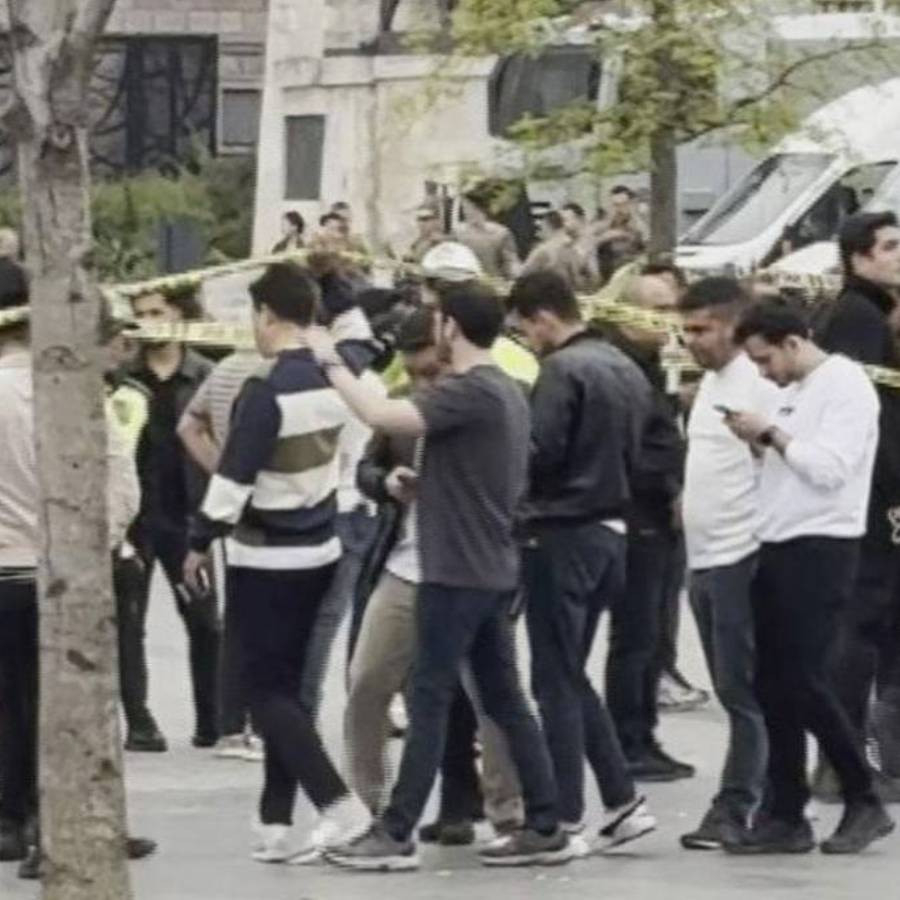 İstanbul'un göbeğinde dehşet veren kavga: Ortalık savaş alanına döndü! 3 yaralı var