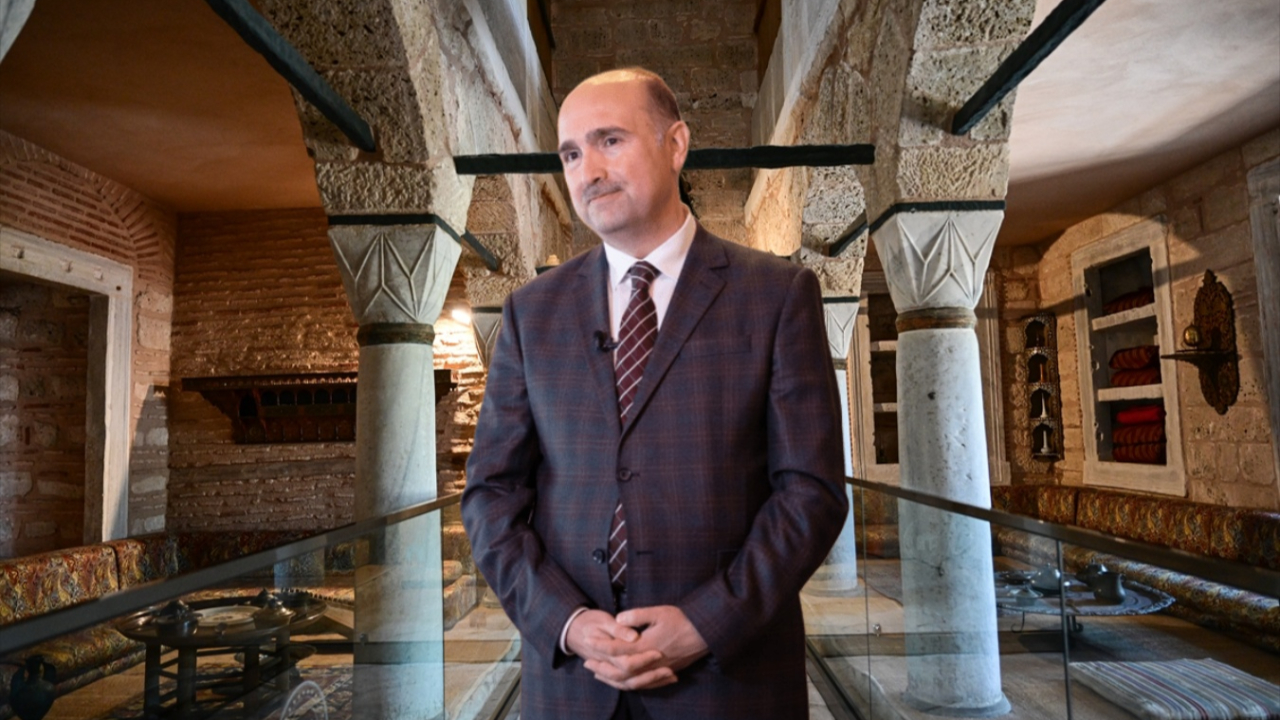 Harem'de bir ilk! Milli Saraylar Başkanı Yasin Yıldız'dan tarihi adım: Topkapı'nın gizli kalmış hazinesi açıldı!