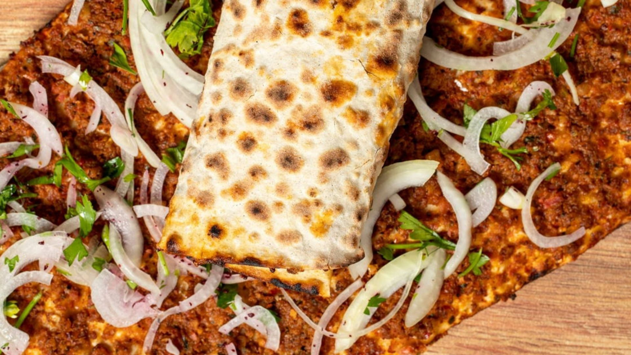 Türkiye'de en çok sipariş edilen yemekler belli oldu: Lahmacun birinci sırayı kaptırdı