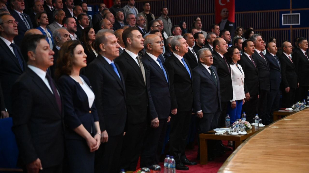 Tarihi Kentler Birliği Başkanı yeniden Mansur Yavaş seçildi