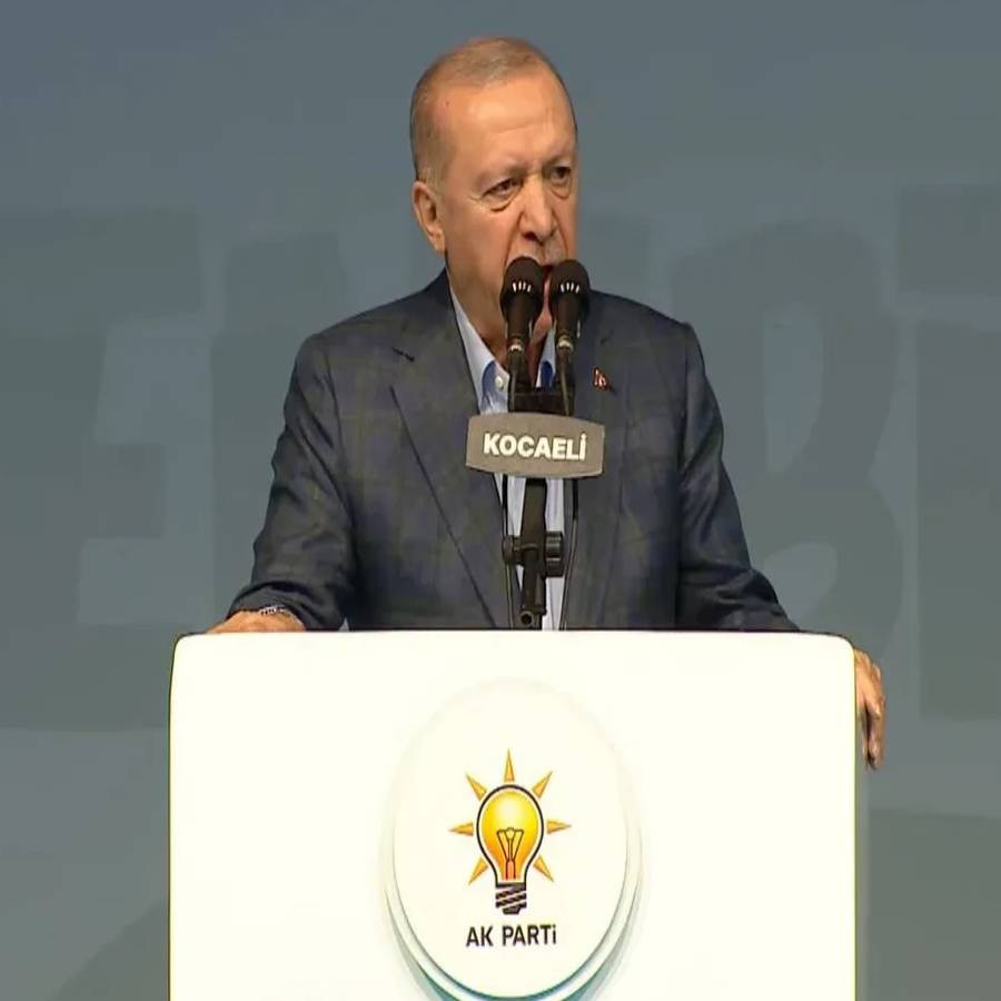 Cumhurbaşkanı Erdoğan AK gençlik buluşmasında konuştu: "Hangi görüşten, hayat tarzından, inançtan olursa olsun her bir genç bizim için aynı''