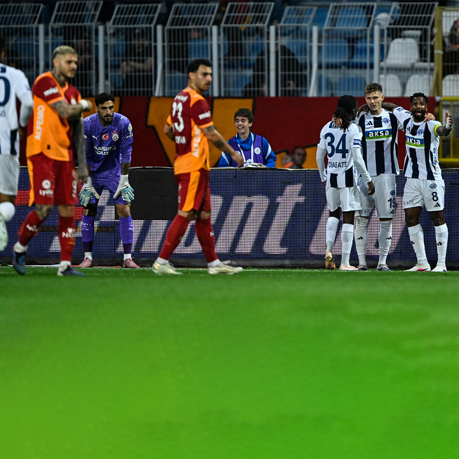 Galatasaray'ı yenen Kasımpaşa kümede kalmayı başardı
