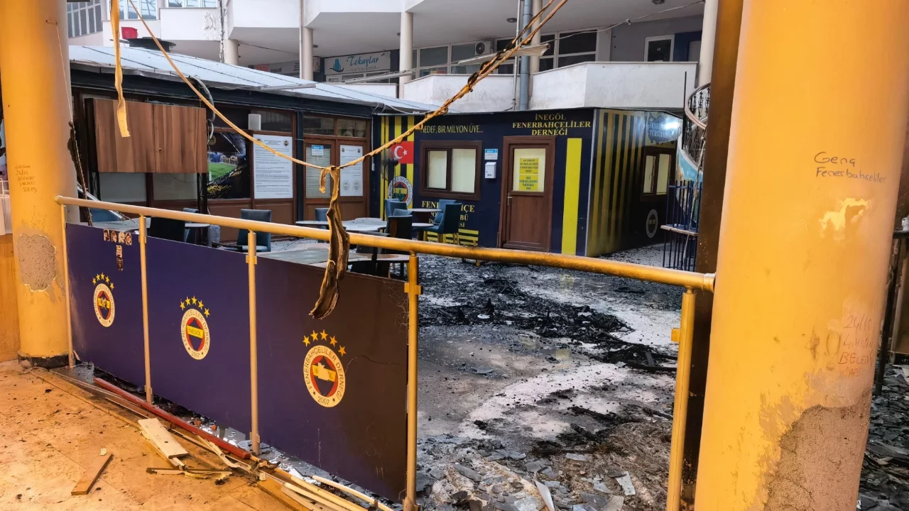 Küçük çocuklar Fenerbahçe derneğini kundakladı! İfadeleri kan dondurdu