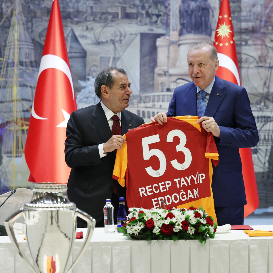 Cumhurbaşkanı Erdoğan şampiyon Galatasaray'ı kabul etti