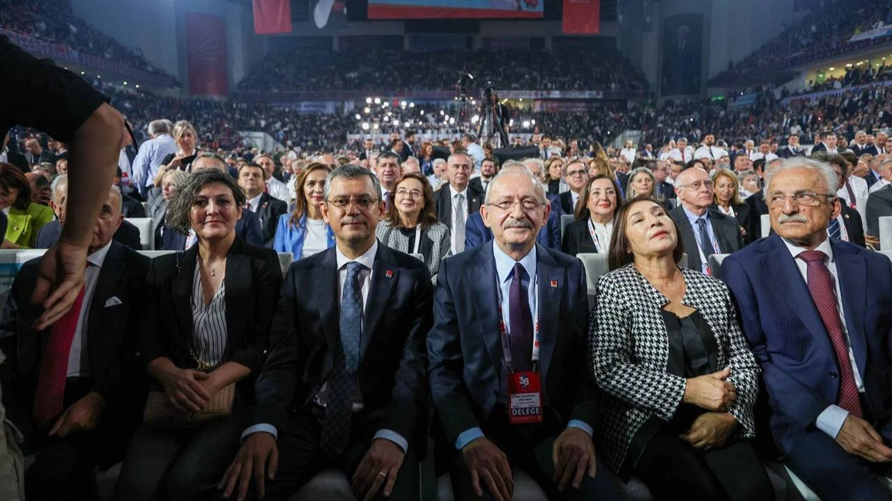 Gazeteci Fatih Atik'ten CHP'nin kurultay davasına ilişkin yeni iddia: Cuma günü mutlak butlan kararının UYAP’a yüklenmesini bekliyoruz