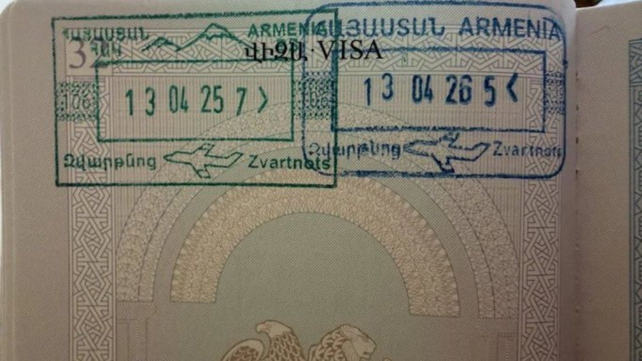 Ermenistan ile iyileşme başladı! Pasaport damgasından Ağrı Dağı'nı kaldırdılar...
