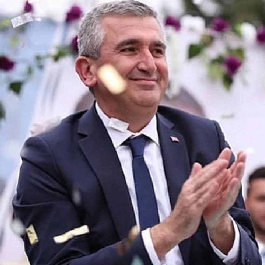 CHP'li Akçakoca Belediye Başkanı Fikret Albayrak gözaltına alındı! "İskan almak için 2.5 milyon liralık çek istedi!"