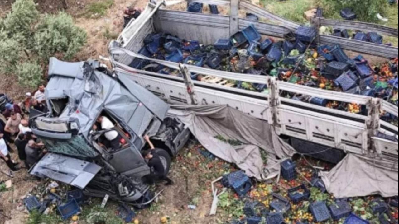 Feci kaza! Tır viyadükten düştü: 2 ölü, 4 yaralı