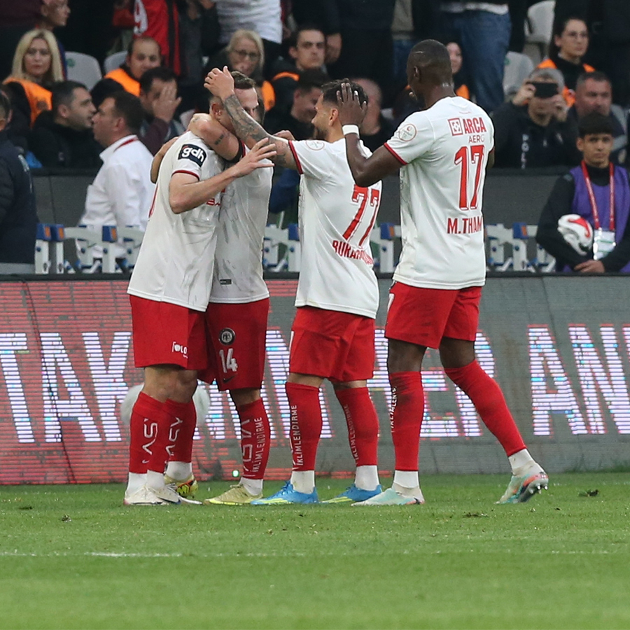 Süper Lig'e çıkan son takım Çorum FK oldu