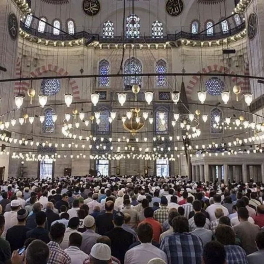 BAYRAM NAMAZI SAATLERİ! İl il Kurban Bayramı namazı saatleri 2026: Bayram namazı kaçta? Ankara, İstanbul, İzmir...