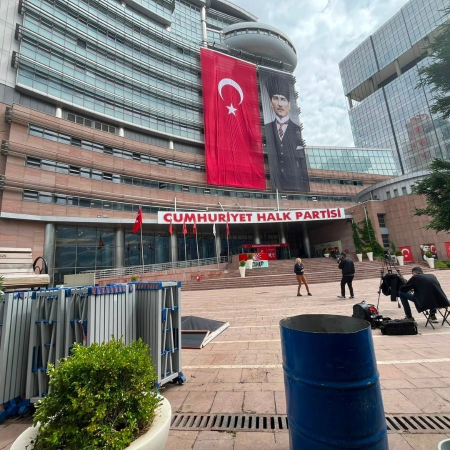 CHP Genel Merkezi Kemal Kılıçdaroğlu için hazırlanıyor! Krizin enkazı için onarım ve bakım çalışmaları sürüyor