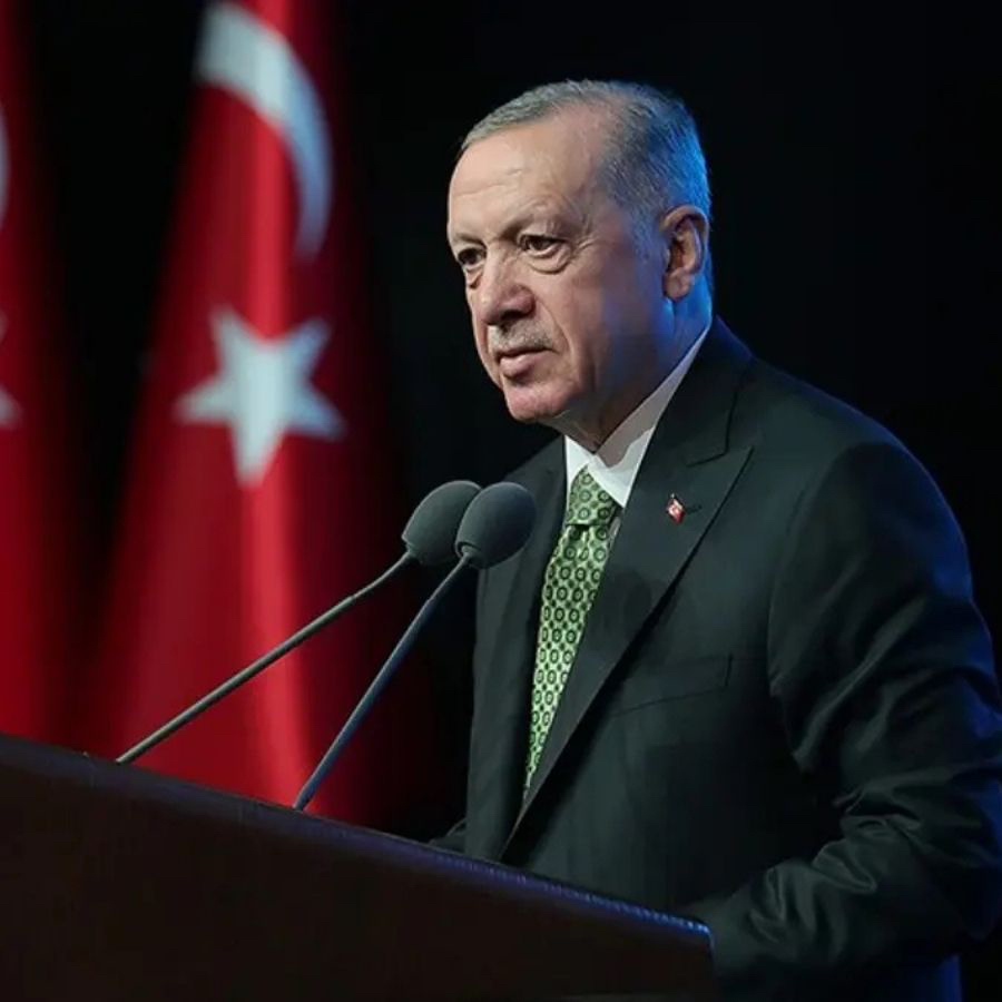 Cumhurbaşkanı Erdoğan, Necip Fazıl Kısakürek'i vefatının 43'üncü yılında andı