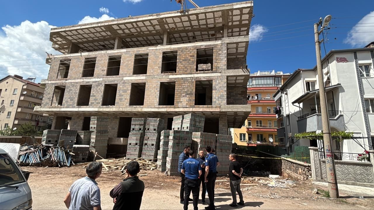 Aksaray'da inşaattan düşen işçi hayatını kaybetti