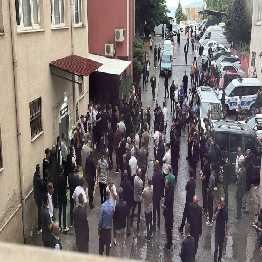 Haberi alan hastaneye koştu! Bayramda ailesinin evine ateş düştü: Sadece 16 yaşındaydı