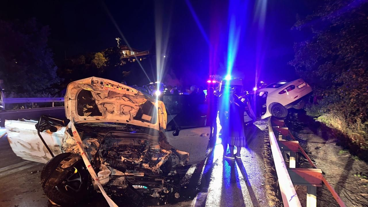 Burdur'da zincirleme kaza. 4 kişi öldü, 11 kişi yaralandı