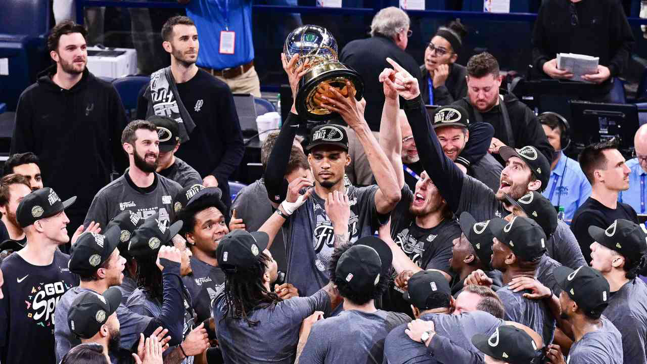 San Antonio Spurs 12 yıl sonra NBA finallerinde