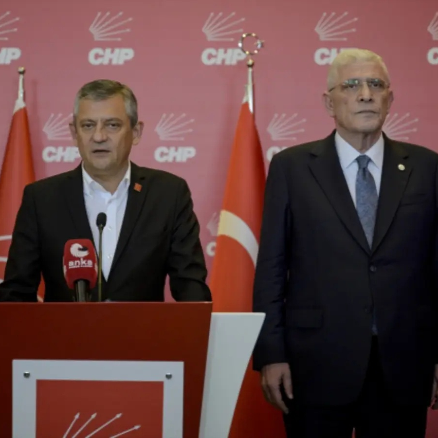 Ankara'yı sarsan iddia: Özgür Özel ve ekibi İYİ Parti listelerine mi giriyor? Cevap geldi...