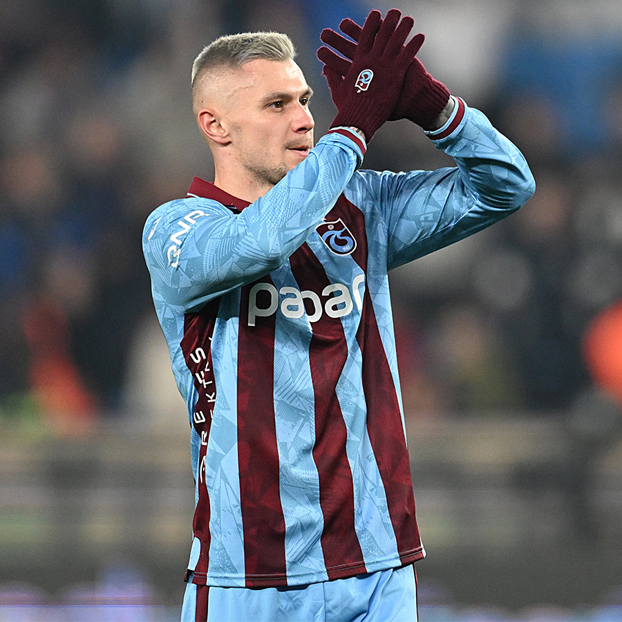 Oleksandr Zubkov, AEK ile anlaştı