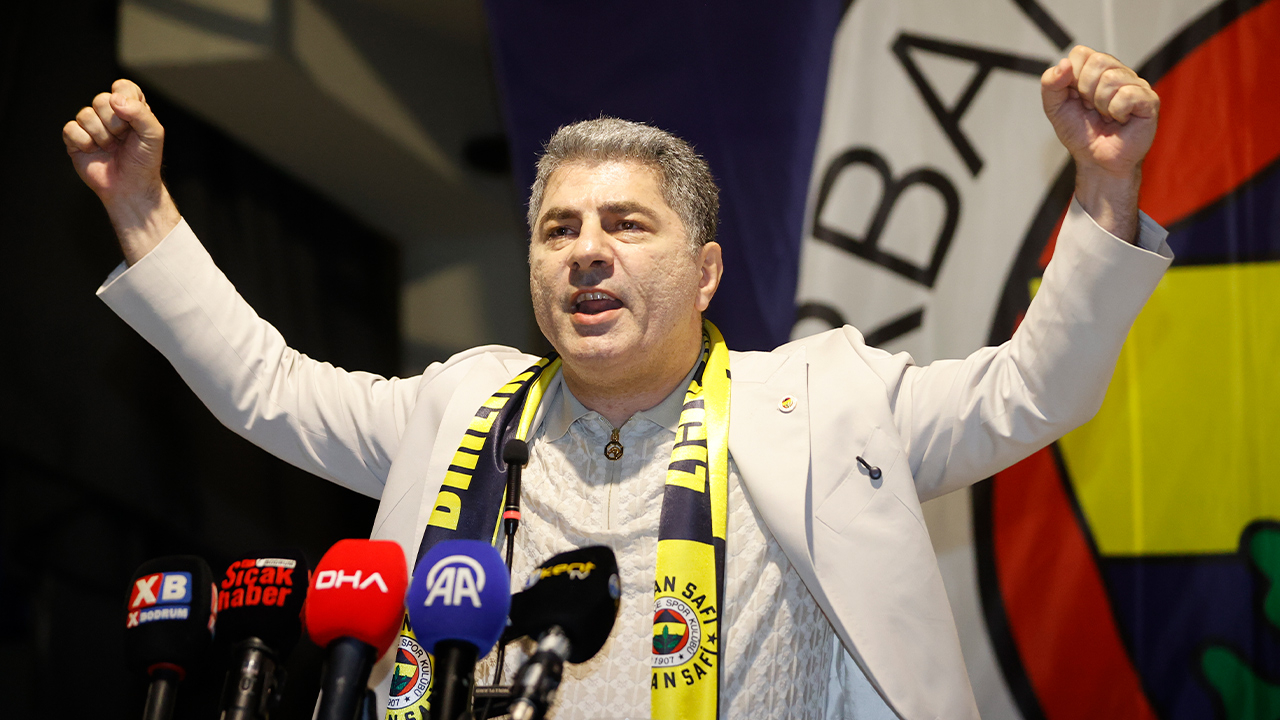 Hakan Safi: Yarın transferleri açıklayacağım
