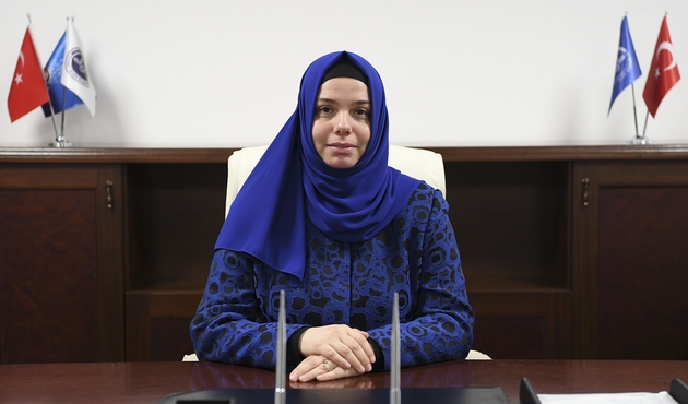 Diyanet İşleri Başkan Yardımcısı Huriye Martı görevine başladı...