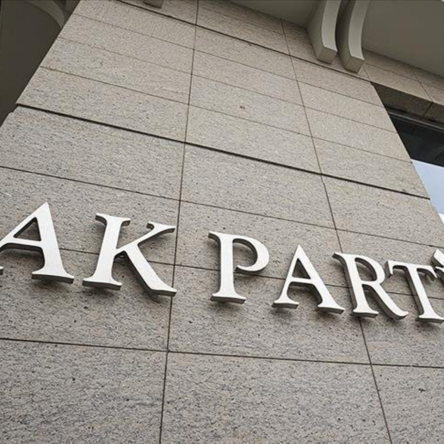 Düğmeye basıldı, AK Parti'de teşkilatlarda yenilenme başladı! 4 il başkanı görevden alındı
