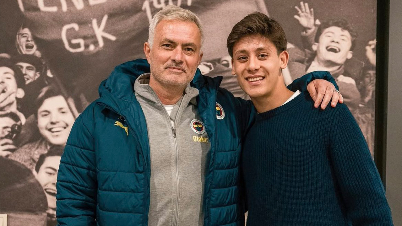 Florentino Perez, Mourinho'yu resmen duyurdu