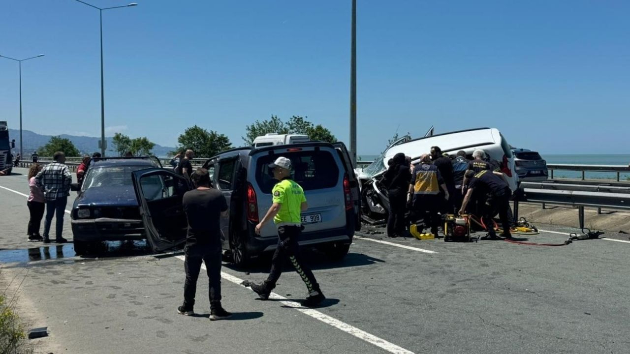 Ters yöne giren yaşlı sürücü kazaya neden oldu: 2 ölü, 3 yaralı