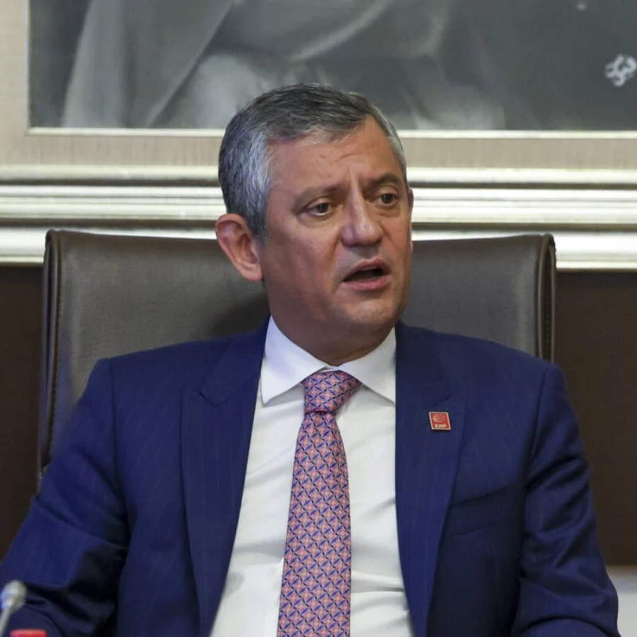 CHP’de gizli "B planı" ifşa oldu: Özgür Özel’in yeni partisinin adı bile belli!