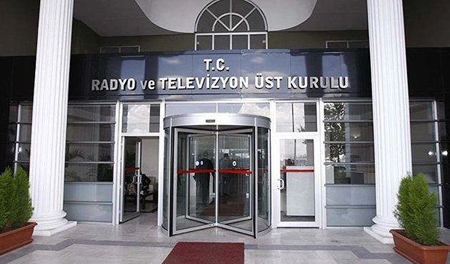 Rasim Ozan Kütahyalı'ya bir kötü haber daha! RTÜK onun için toplanıyor...