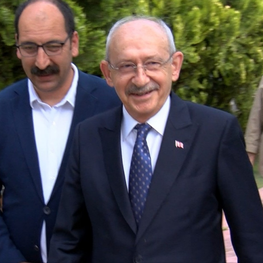 Kılıçdaroğlu grup toplantısında konuşacak mı? Dün "Umarım" bugün "Elbette"... CHP’de salı mesaisi savaş alanına dönecek!