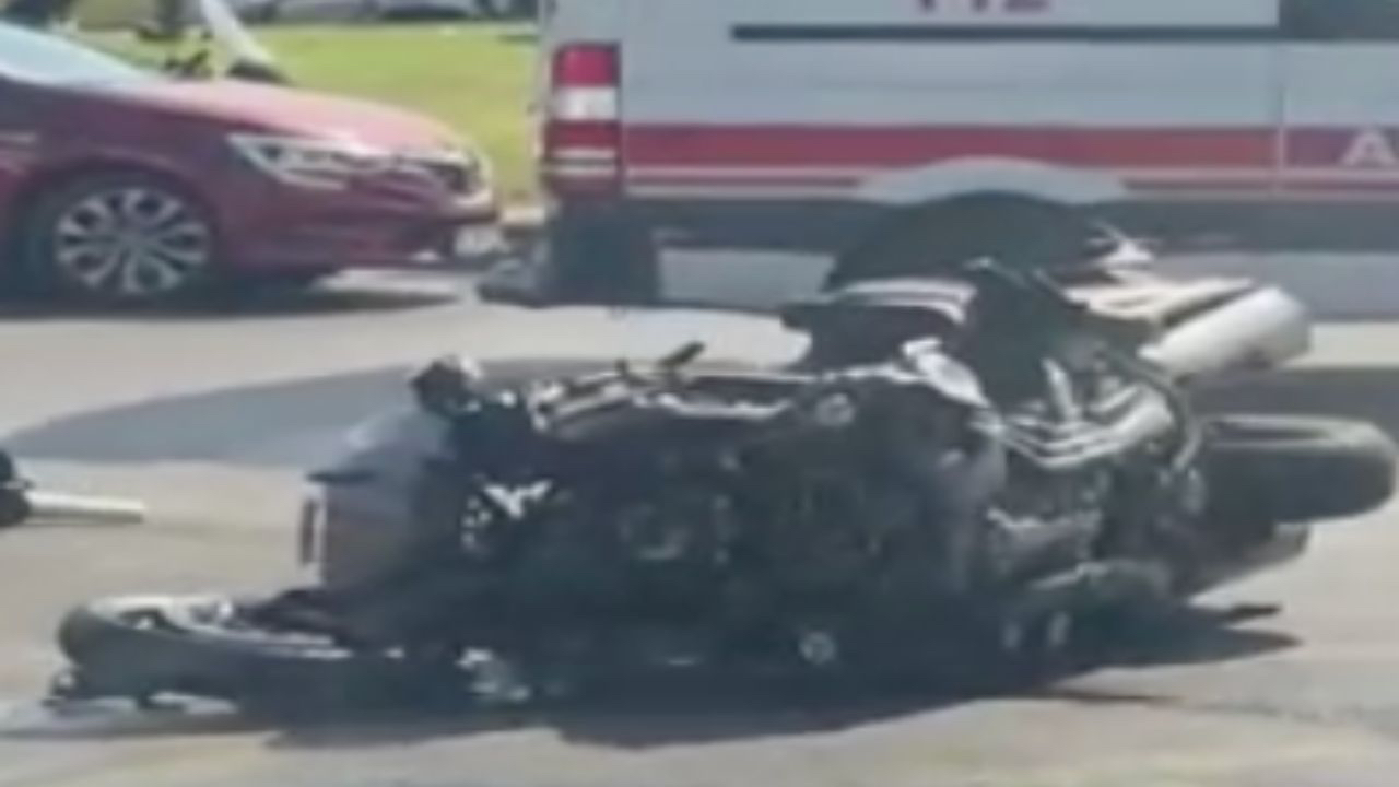 Kağıthane'de korkunç kaza! Ambulans devrildi, yaralılar var