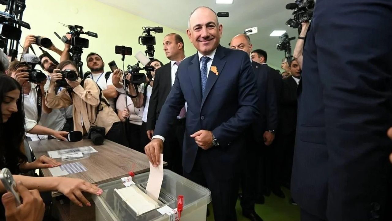 Ermenistan'da büyük gün! Halk parlamento seçimleri için sandık başında