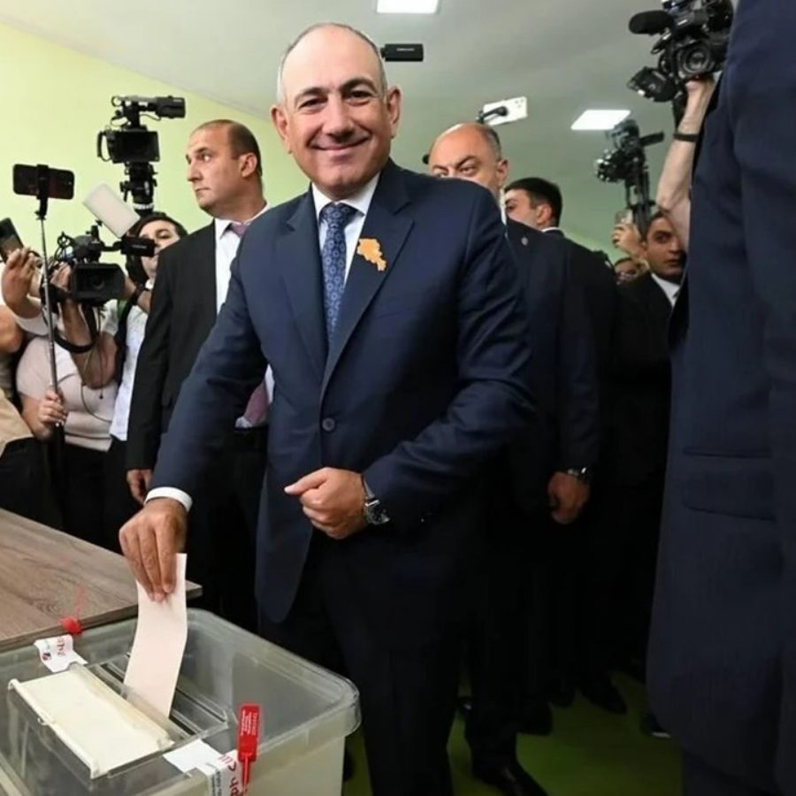 Ermenistan'da büyük gün! Halk parlamento seçimleri için sandık başında