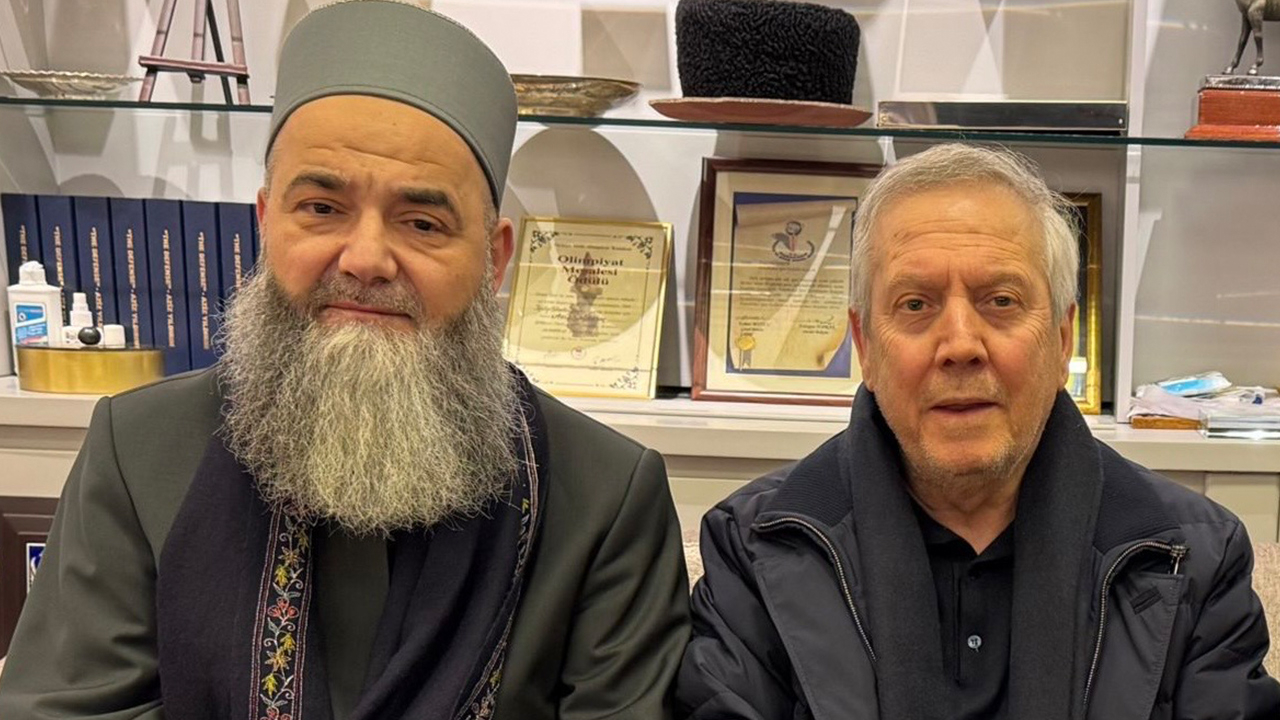 Cübbeli Ahmet Hoca, Aziz Yıldırım'ı tebrik etti